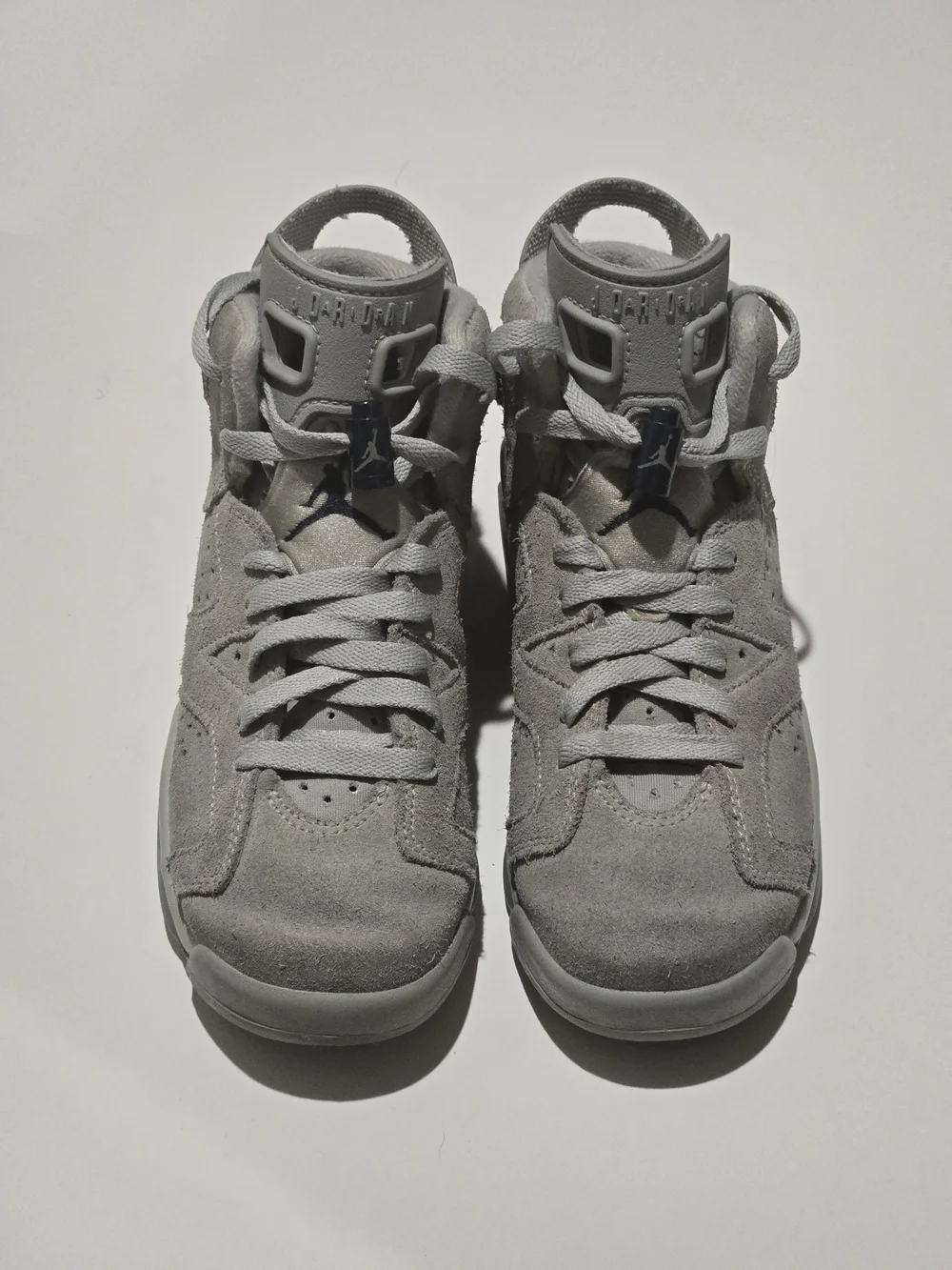 Nike Air Jordan 6 Youth Size 4Y US Retro Georgetown Gray Suede 384665-012 GS
